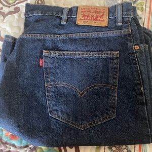 Mens Levi’s 550 shorts, waist 44